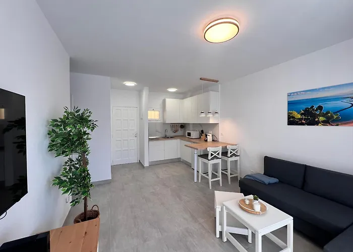 דירה Seaview And Sunset Modern