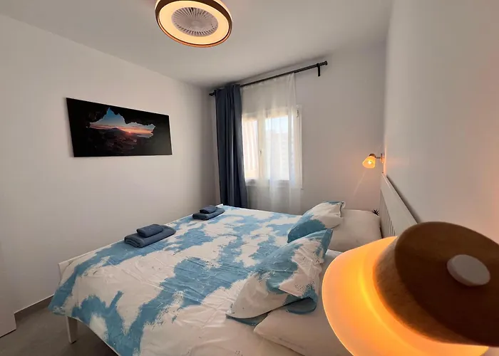 דירה Seaview And Sunset Modern